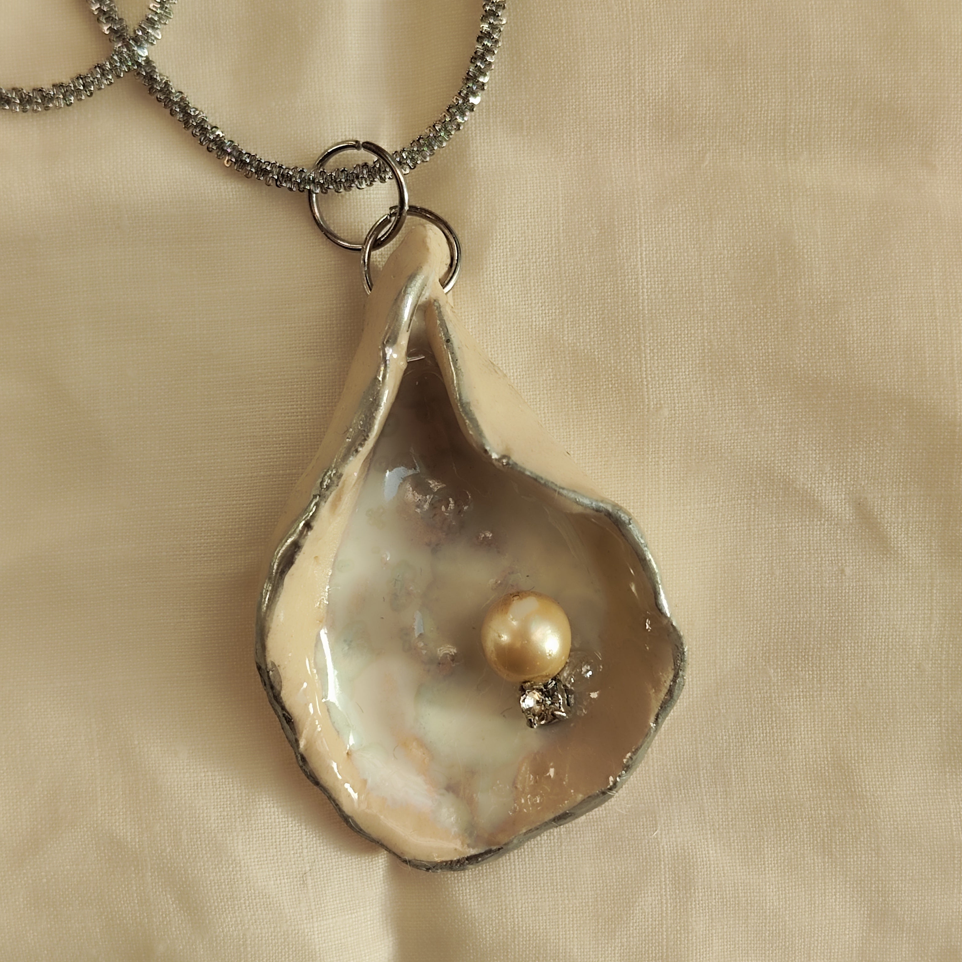 Oysteria collier "Ostra chromea"