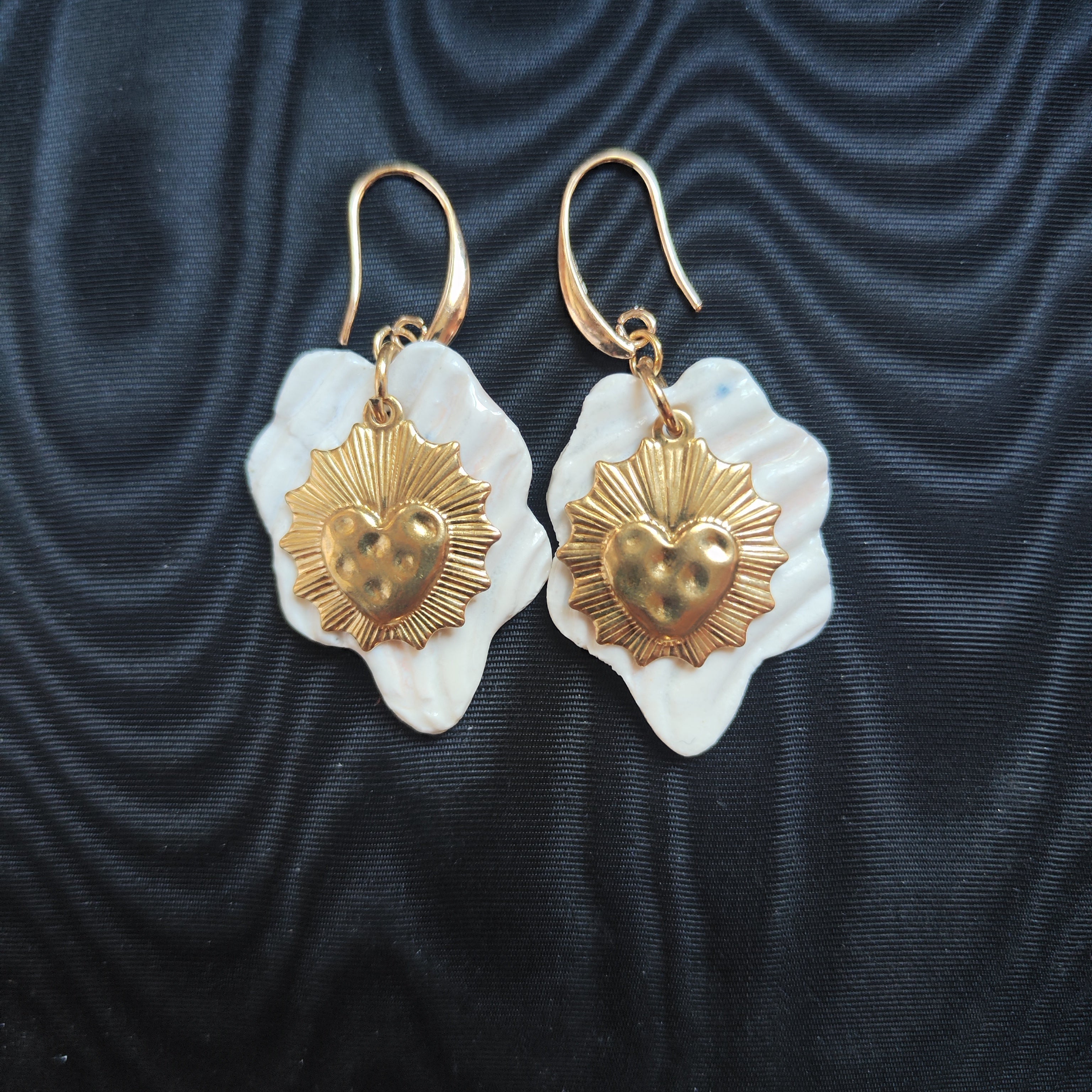 Sacralia boucles d'oreilles coeurs sacrés