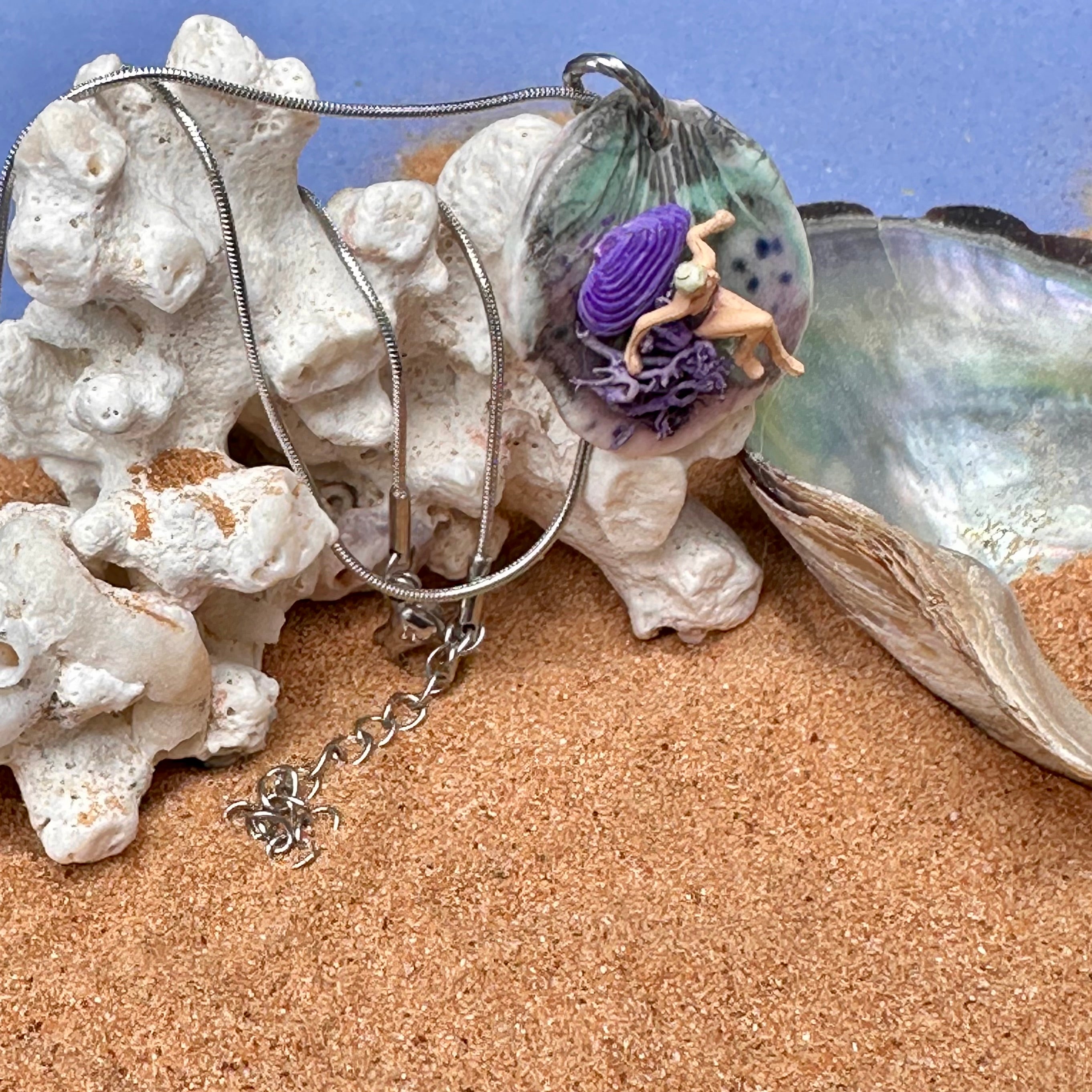 Collier "La marée violette"