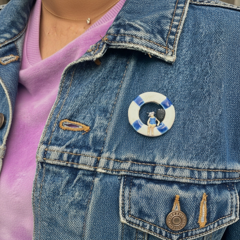 Broche "La bouée de Madame Suzanne"