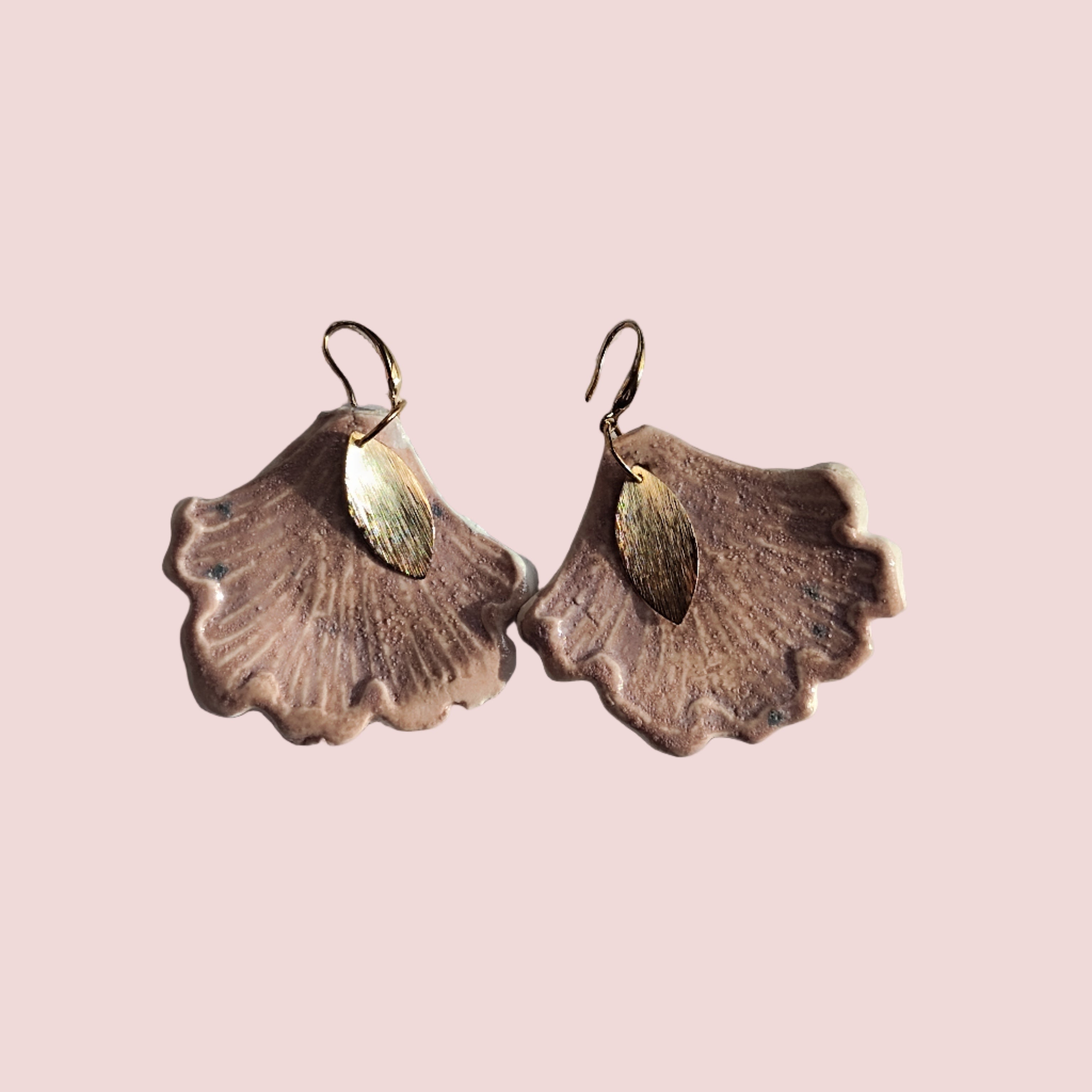 Grandes Nymphéas "crépuscule" feuilles mauves foncé